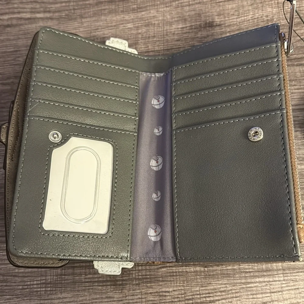 Star Wars Boush Leia Loungefly Wallet - Picture 3 of 3